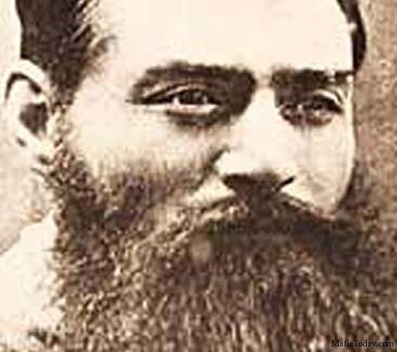 Corpo do gangster Ned Kelly identificado mais de 130 anos após a sua morte